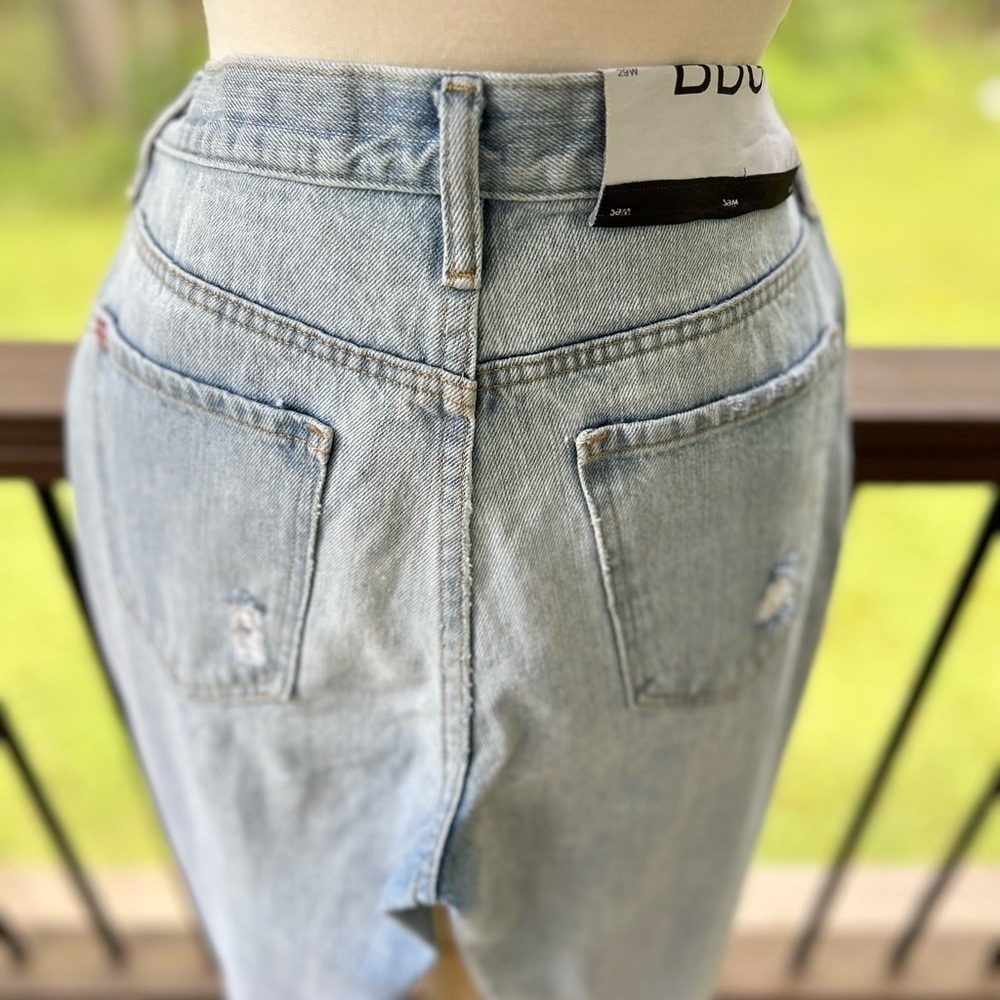 BDG Urban Outfitters Light Blue Wash Size W29 Jeans Denim Distressed Ripped - Picture 9 of 13